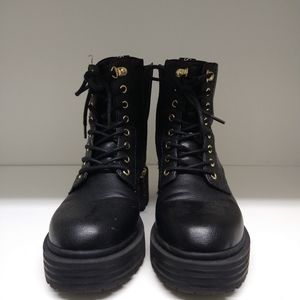 Guess Lug Boots